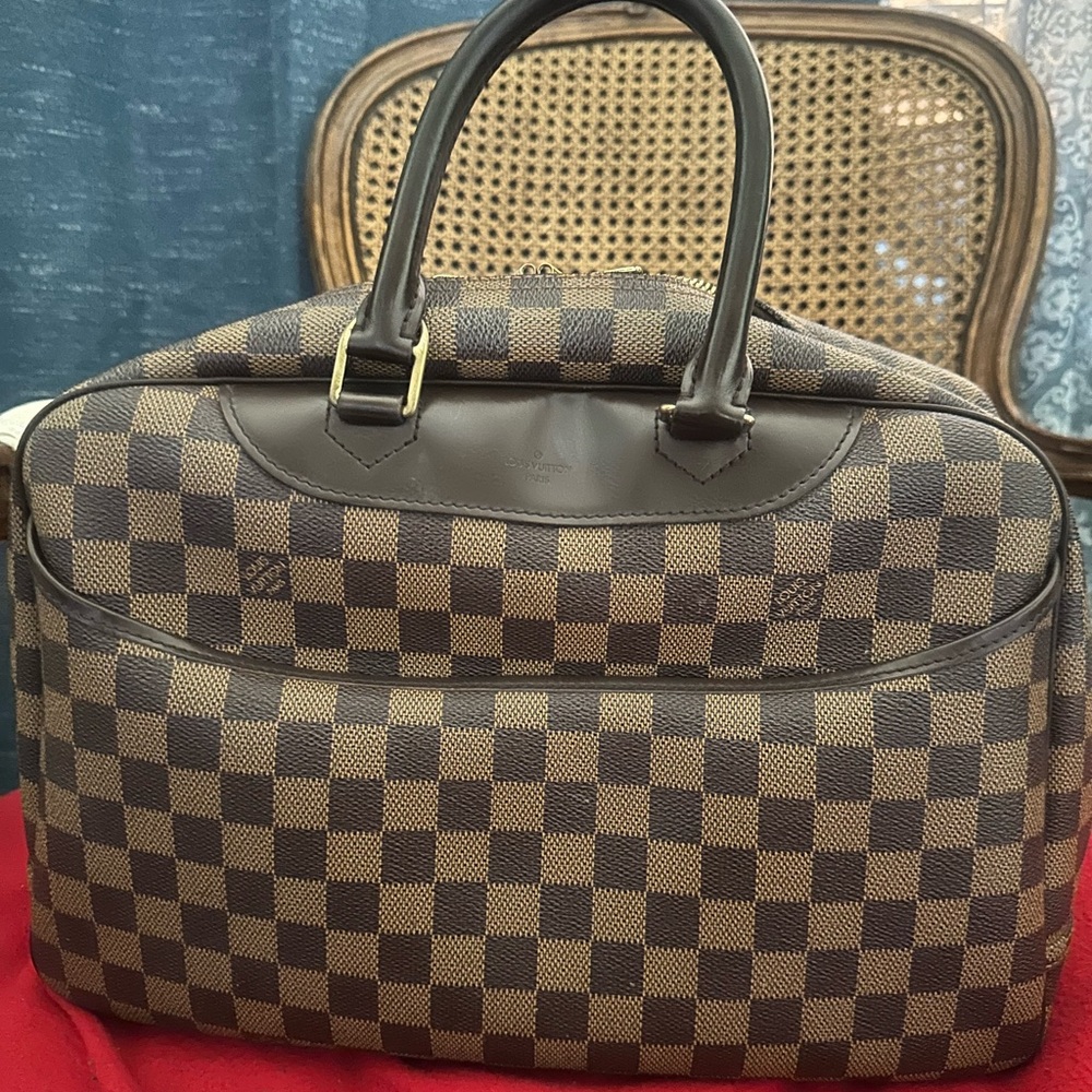 Louis Vuitton Damier Ebene